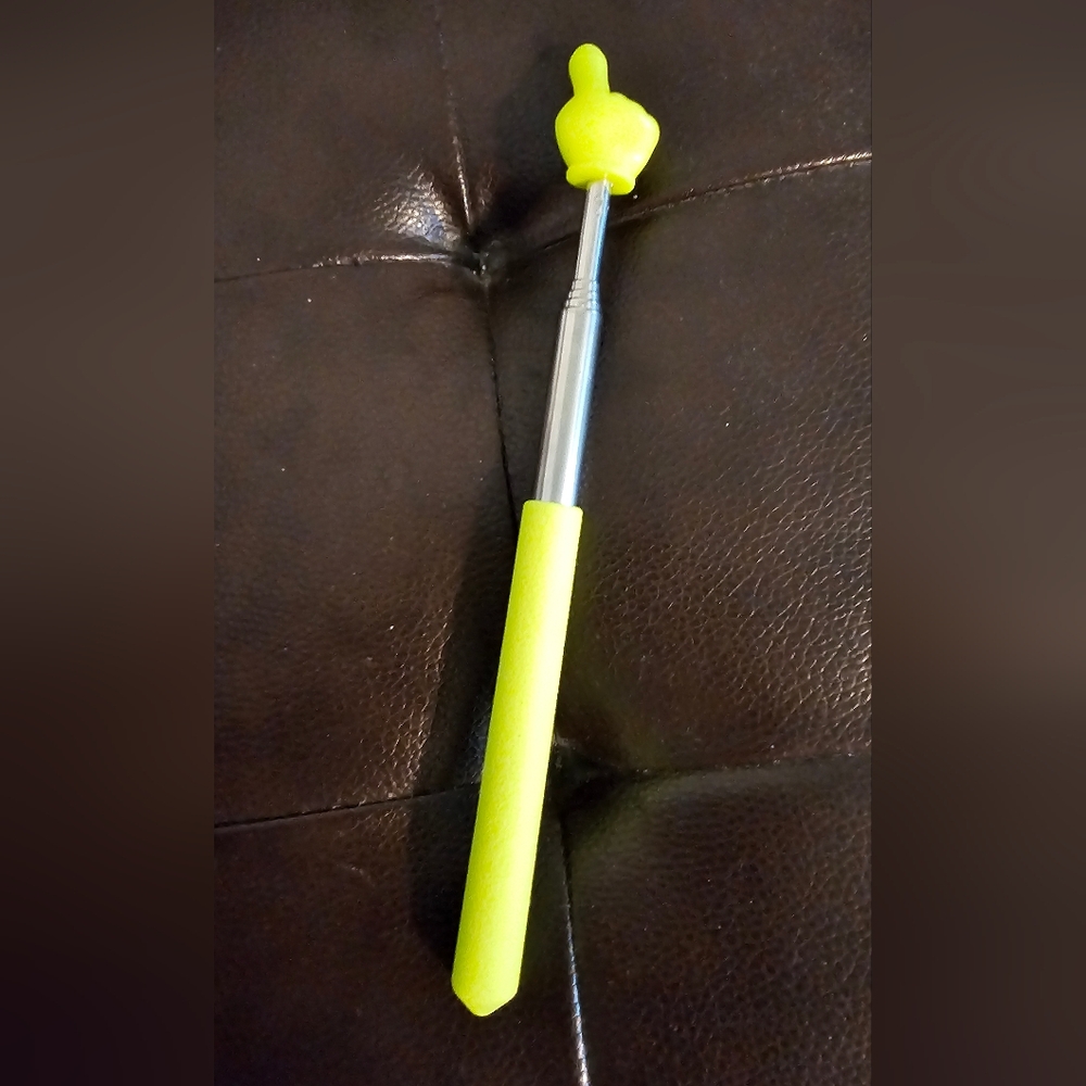 Hand Pointer Finger Yellow Telescopic Design Retractable Pointer Stick NWOT